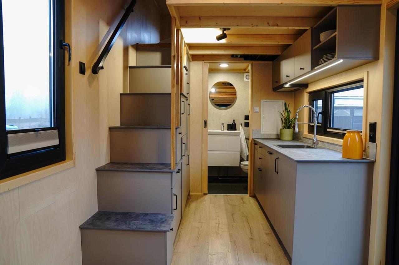 Chalepe 20 Komfortowe Domki "Tiny House" Chałupy Exteriör bild